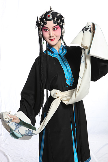 于雪娇饰崔氏.jpg