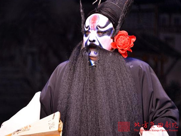 1侯少奎饰严佩韦.jpg